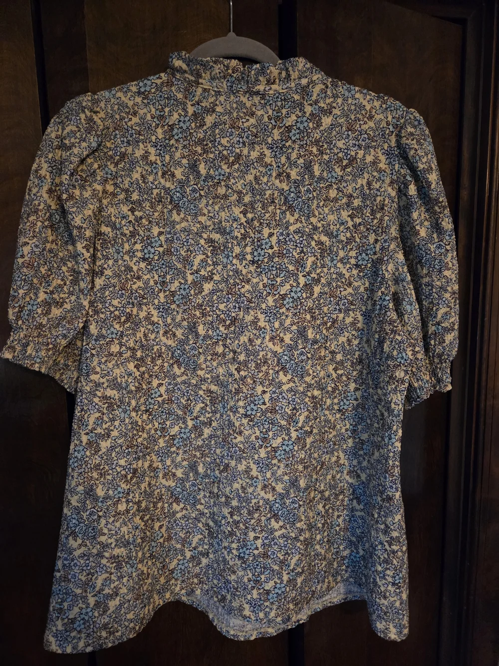 LOFT Blue Floral Ruffle Neck Puff Sleeve Top